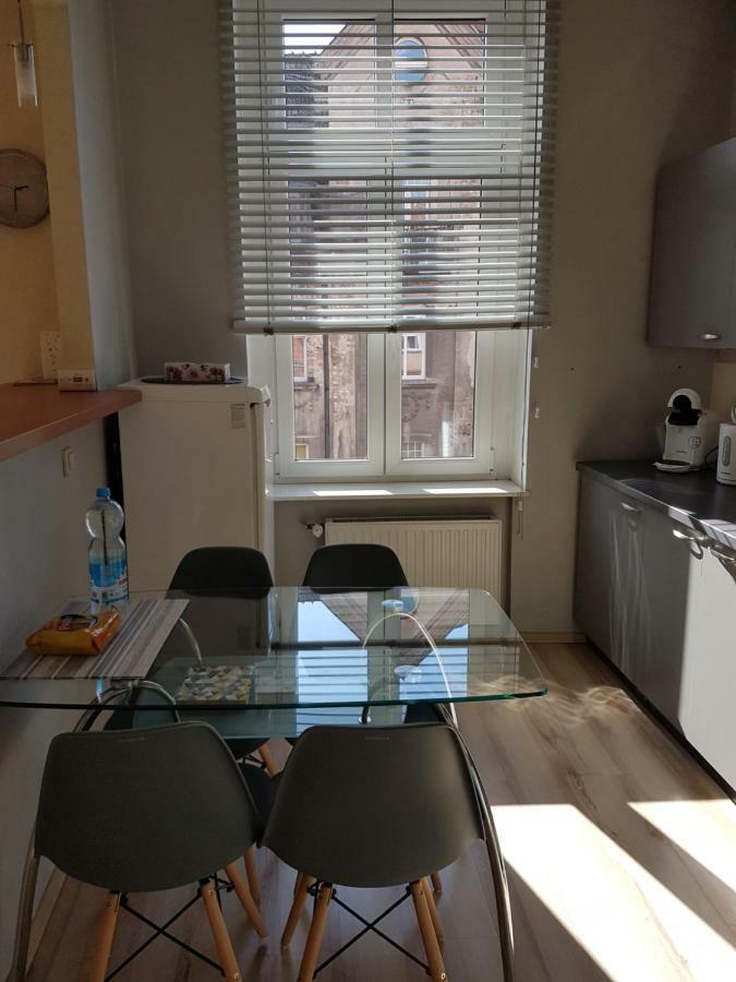 Apartamenty Lazurowy I Sloneczny Z Darmowym Parkingiem Strzezonym Jelenia Gora Exterior photo