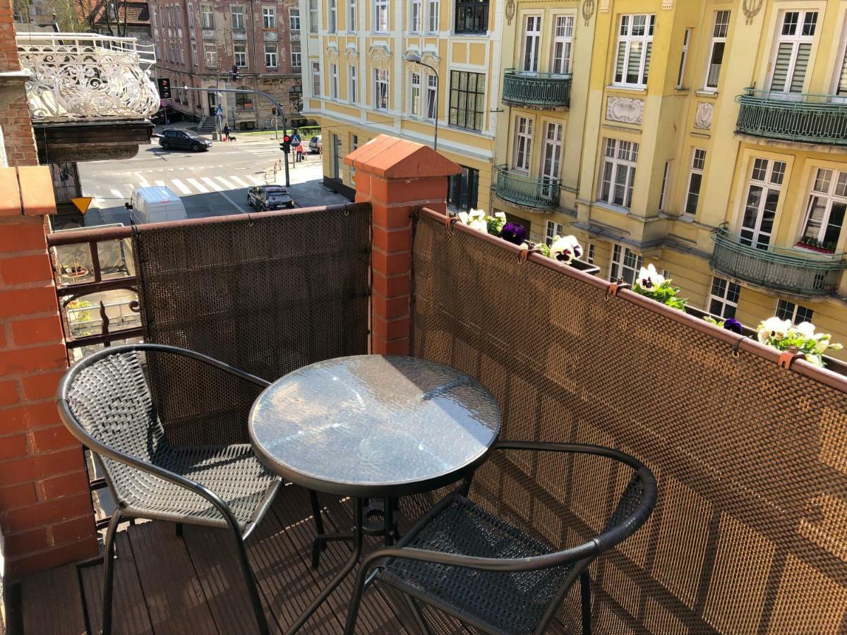 Apartamenty Lazurowy I Sloneczny Z Darmowym Parkingiem Strzezonym Jelenia Gora Exterior photo